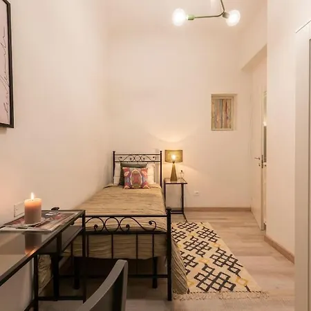 Apartment Florence-4 Bedroom In Pellicceria Florence